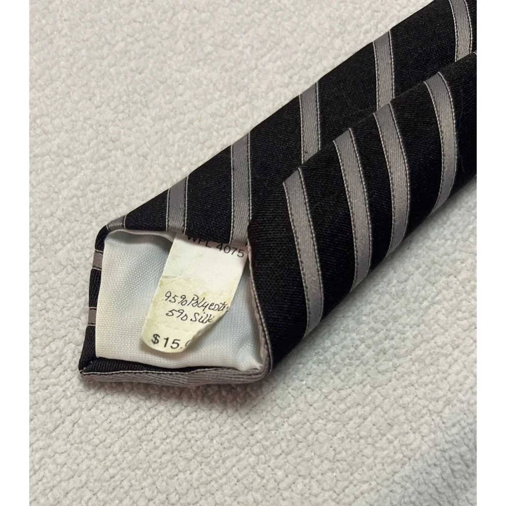 Vtg Oscar de la Renta Men's Necktie Brown White Diagonal Pin Stripes‎ 55